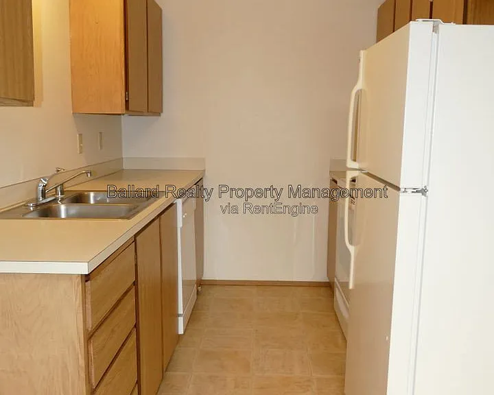 3232 21st Ave W #103 — Photo 7