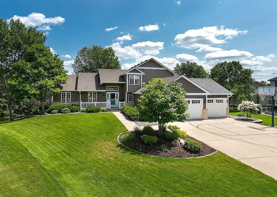 1st image of 16680 Hutchinson Ct