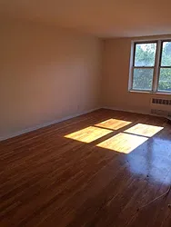 Rented by Roberto Guilbet, LREB