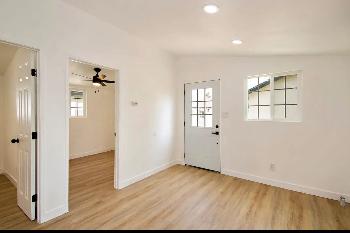 2 bed, 650 sqft, $1,650 — Photo 3
