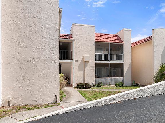 2nd image of 616 NW 13th St #250