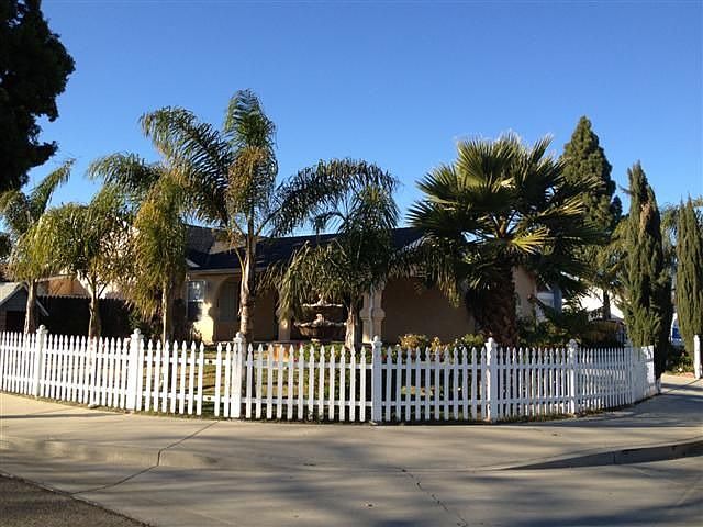 2nd image of 1005 Grapevine Rd