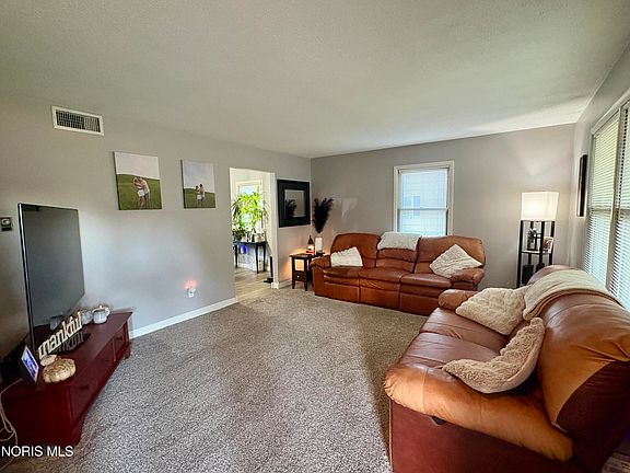 5th image of 333 Fairview Dr
