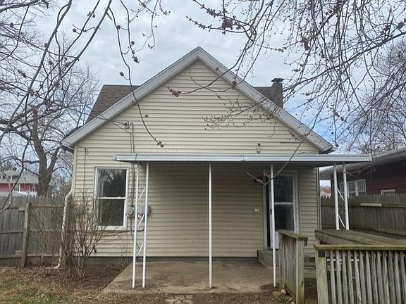 5th image of 3502 Pleasant St