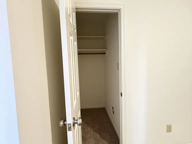 3263 Carlyle Dr NW — Photo 20