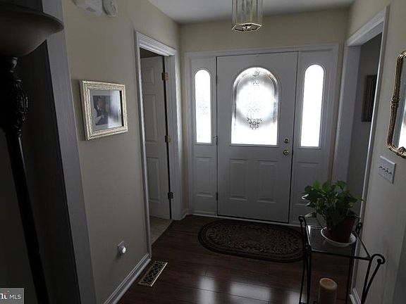 2nd image of 16639 Woodland Ct