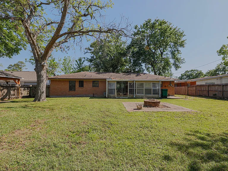 10038 Lazy Oaks St — Photo 13