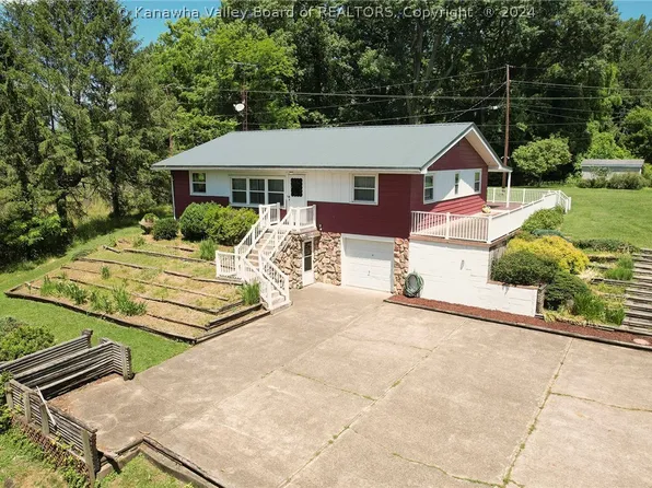 339 Eastwood Rd, Ravenswood, WV 26164