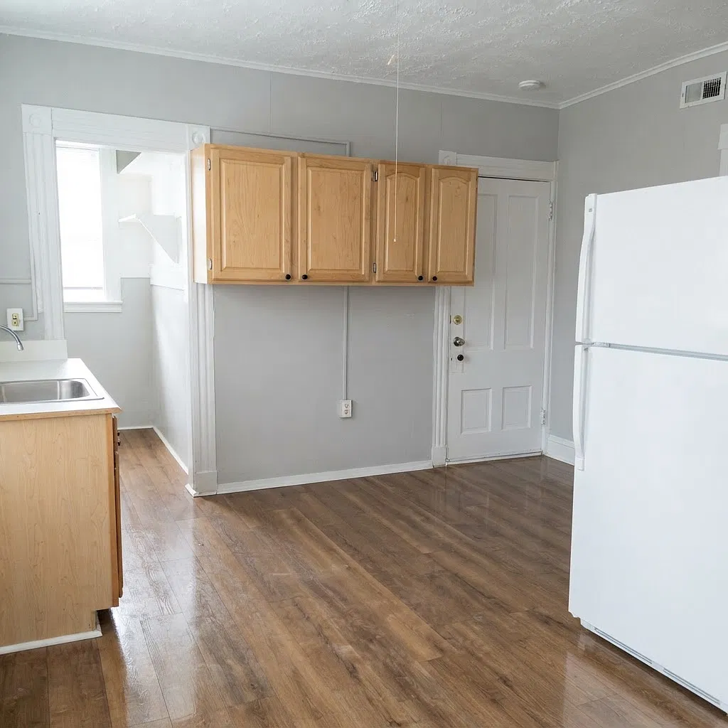 3 bed, 2222 sqft, $1,925 — Photo 3