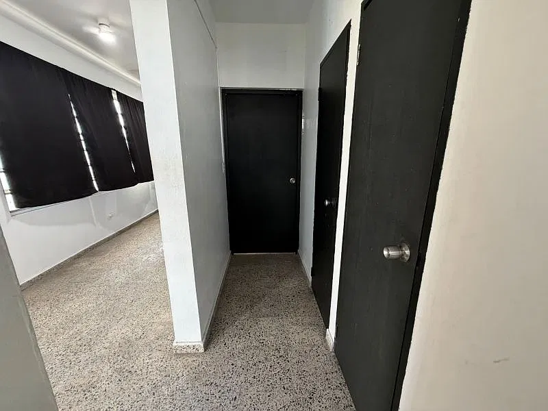 2 bed, 1.0 bath, 4518 sqft, $800 — Photo 2