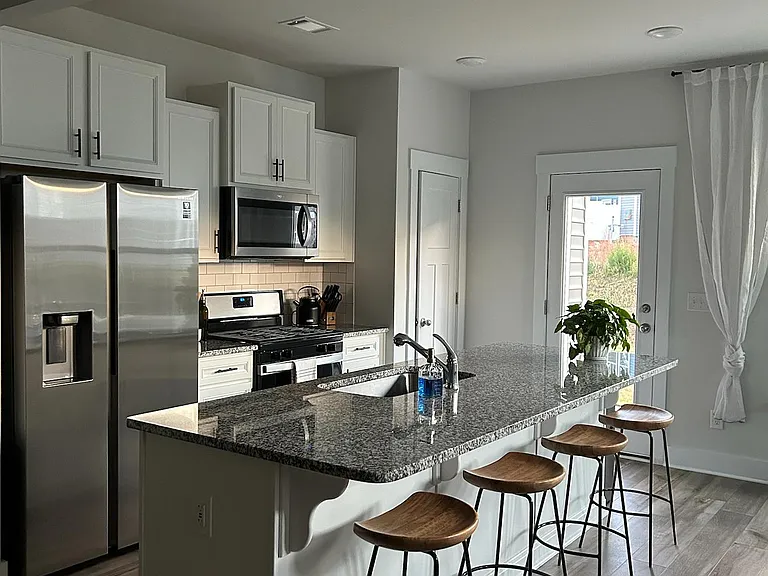 1081 Millison Pl — Photo 1