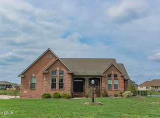 307 Twin Lakes Rd, Carterville, IL 62918