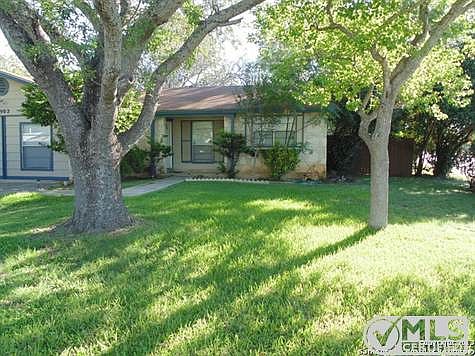 2nd image of 5902 Cliffmore Dr