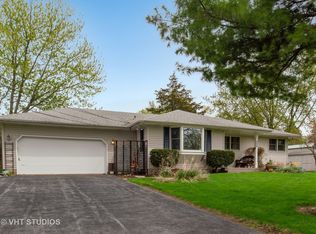 608 S Forest Ave, Batavia, IL 60510