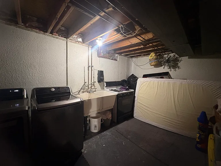 8324 Hickory Dr — Photo 15