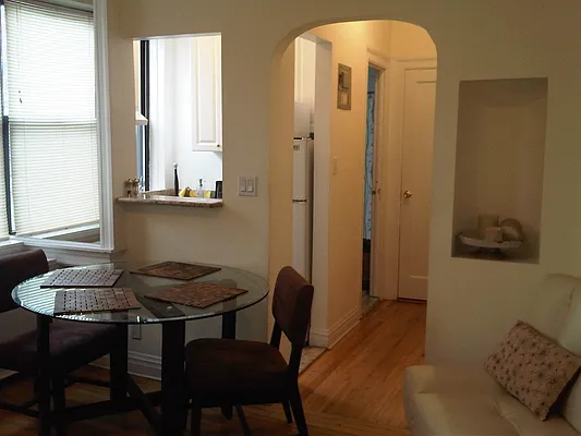 Rented by La Seven Inc. | media 45