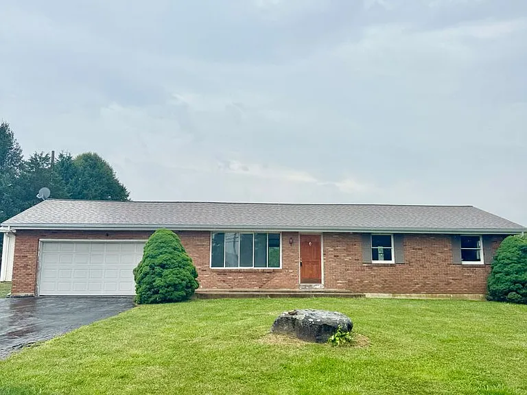 8325 Schantz Rd — Photo 1
