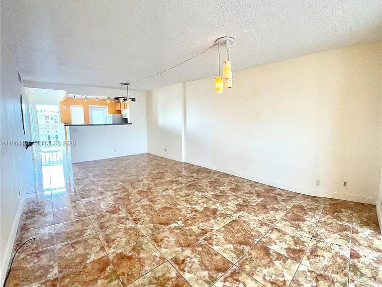 609 NE 14th Ave #706 — Photo 14