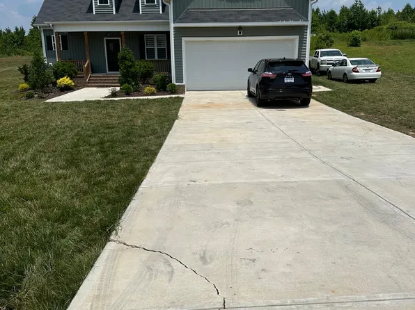 4509 Debnam Rd, Zebulon, NC 27597
