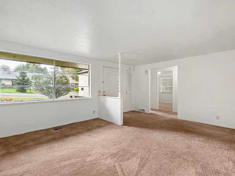 14810 Corliss Ave N — Photo 9