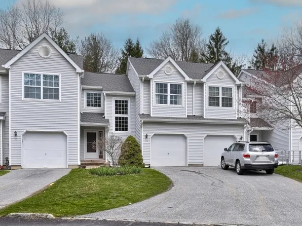 15 Winding Brook Rd, Hamburg Boro, NJ 07419