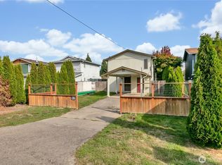 24416 15th Ave S, Des Moines, WA 98198