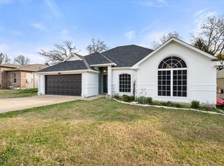 460 Admiral Dr, Gun Barrel City, TX 75156