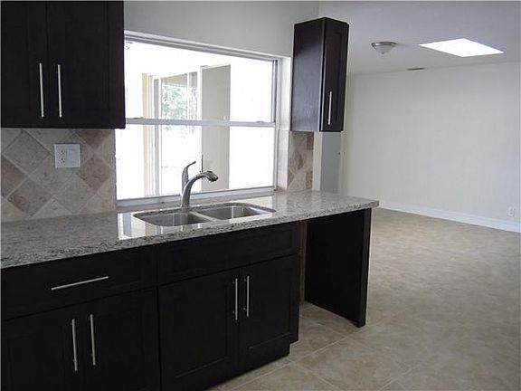 5th image of 12199 NW 29th St