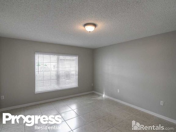 3rd image of 2404 Amethyst Ct