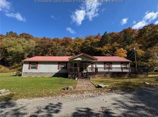 3745 Camp Creek Rd, Bomont, WV 25030