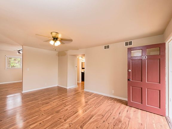5th image of 508 College St #62f9f9cf9
