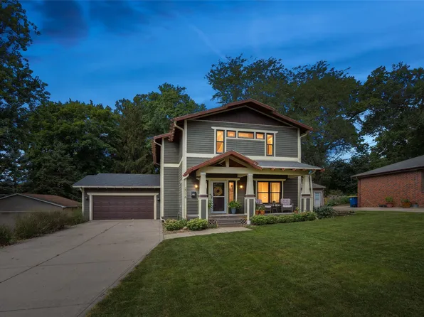 2716 53rd St, Des Moines, IA 50310