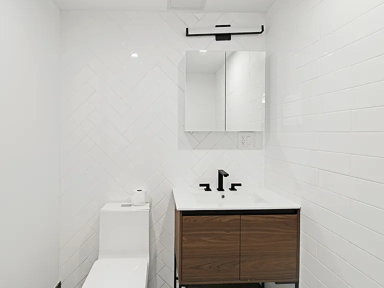 514 Herkimer St #1B — Photo 17