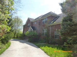 7480 Prescott Ln, Countryside, IL 60525