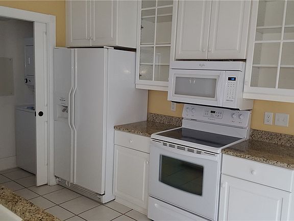 4th image of 107 Shady Brook Cir