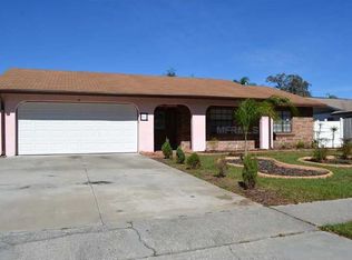 818 Crosswinds Dr, Brandon, FL 33511