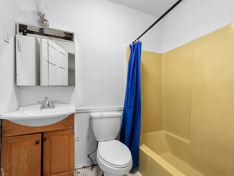 339 E 104th St #B1 — Photo 6