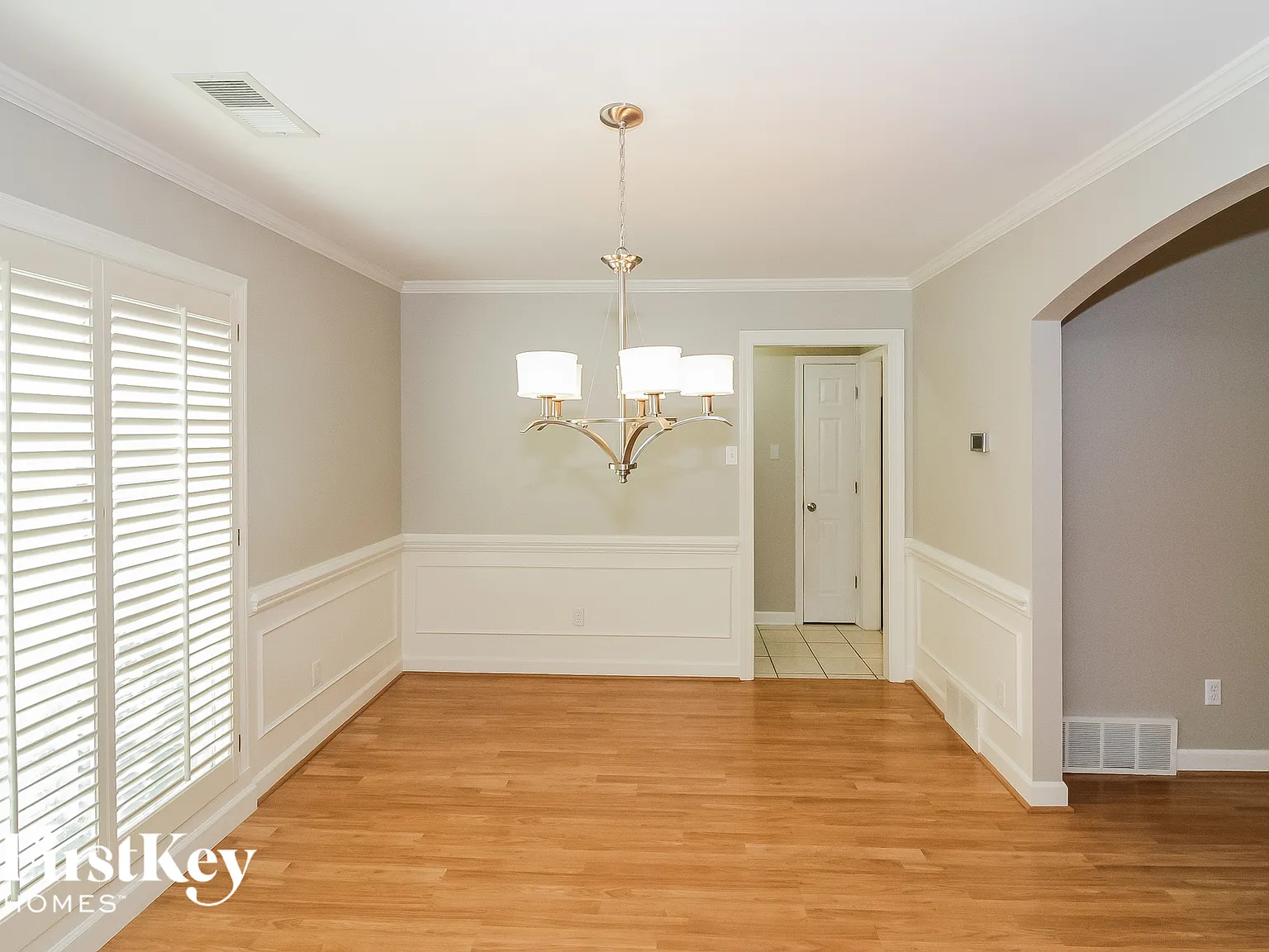 3 bed, 2.0 bath, 1882 sqft, $2,130 — Photo 4