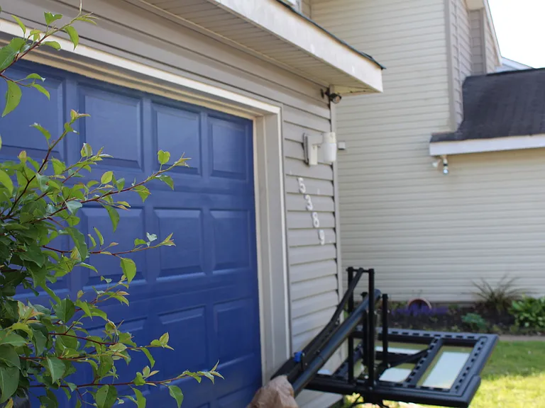 5389 Chatham Lake Dr — Photo 2