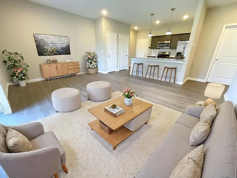 Orchard Grove Apartments — Photo 31