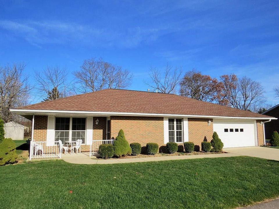 1st image of 651 Elaine Dr