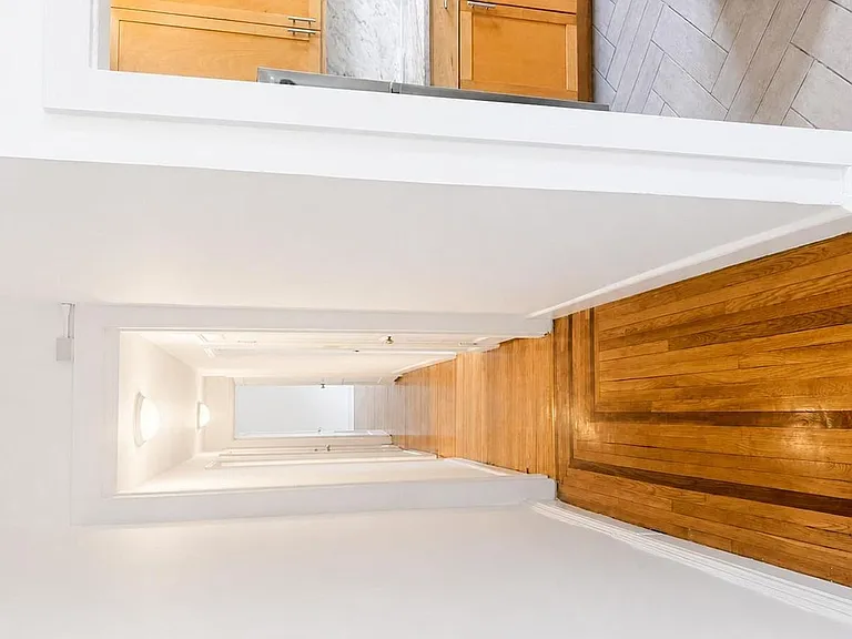 834 Warren St #1 — Photo 9