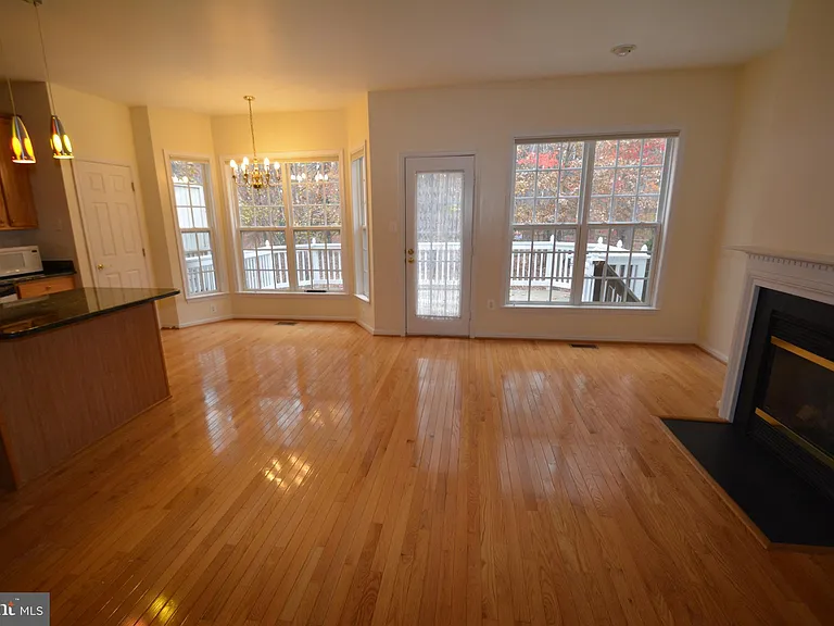 325 Winter Walk Dr — Photo 14