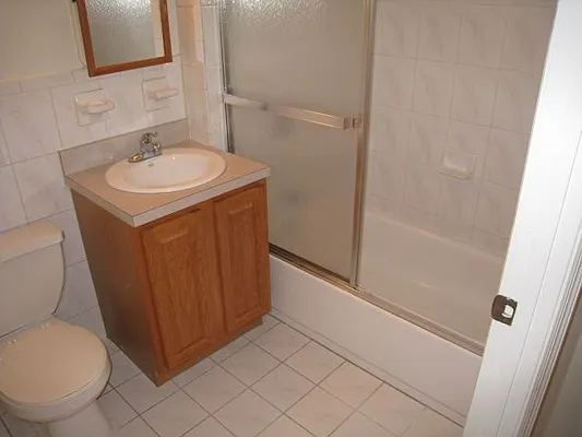 Rented by Alexiou Realty | media 3