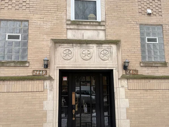 2449 W Thorndale Ave #2W, Chicago, IL 60659