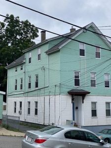 55 Prospect St, Fall River, MA, 02720