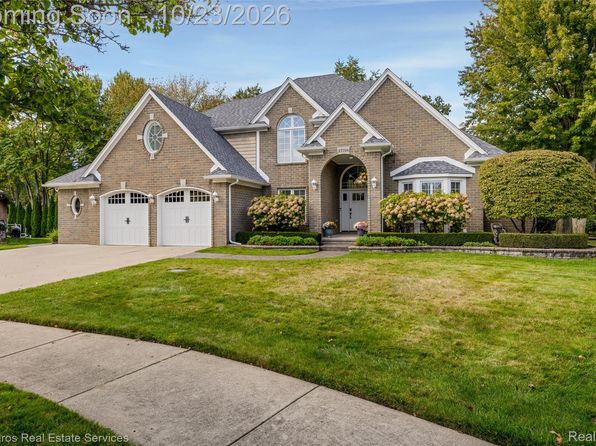 27701 Stephany Ct