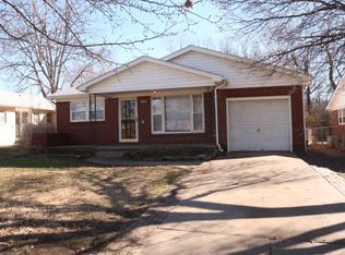 6121 E Castle Dr, Wichita, KS 67218