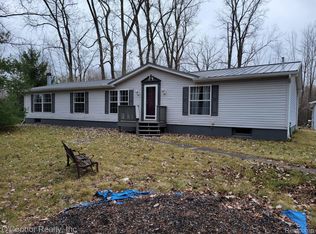 5141 Ravenswood Rd, Kimball, MI 48074