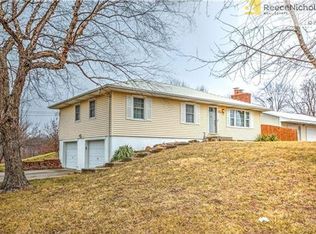 21002 NE 112th St, Liberty, MO 64068